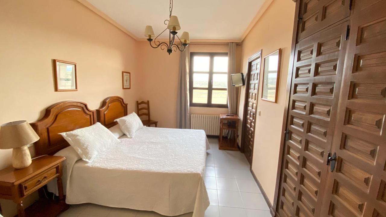 Hostal Las Paneras Ávila Buitenkant foto