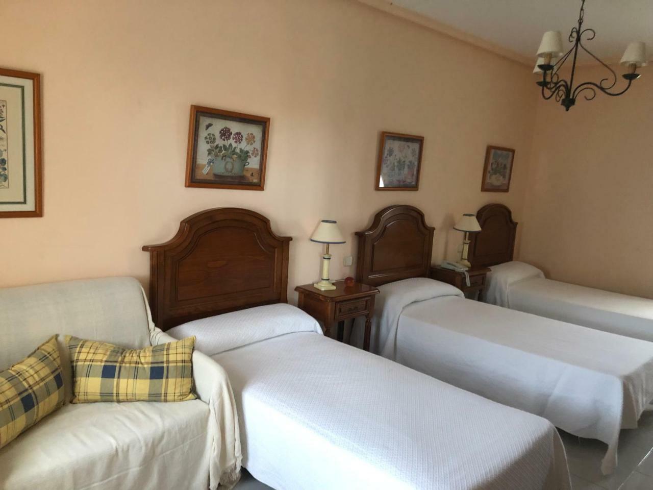 Hostal Las Paneras Ávila Buitenkant foto