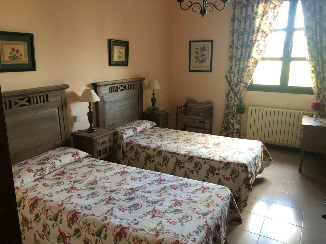 Hostal Las Paneras Ávila Buitenkant foto