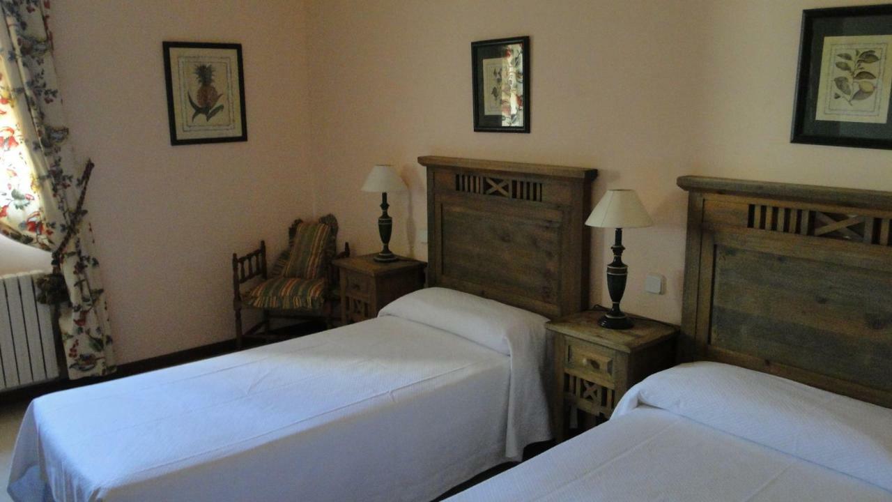 Hostal Las Paneras Ávila Buitenkant foto