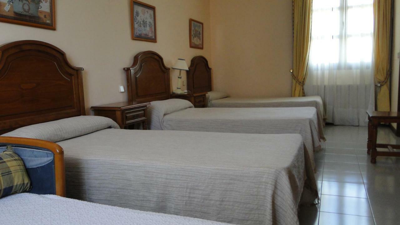 Hostal Las Paneras Ávila Buitenkant foto